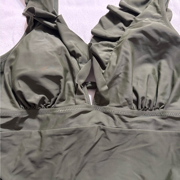 Cupshe Olive Green Ruffled One Piece Swimsuit - Picture 5 of 7